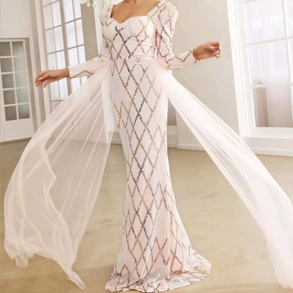 Baby Pink, Contrast Sequined,  Draped, Sweetheart Neck, Mermaid Maxi Gown - Picture 8 of 11